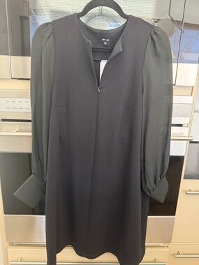 Black Puff-Sleeve Long-Sleeve Shift Dress